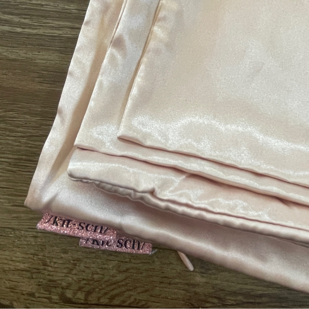 Kitsch pink satin pillow cases 2
